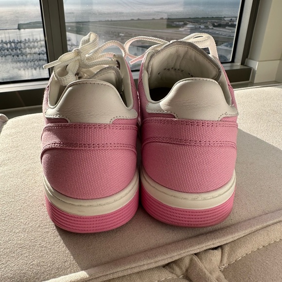 Chanel sneakers 38.5 - Picture 4 of 8